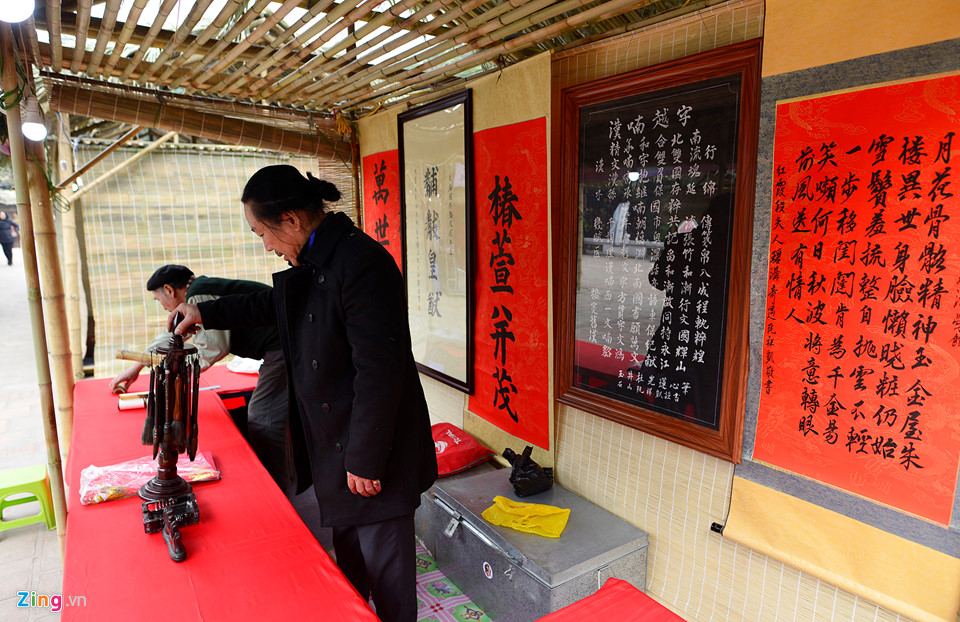 Diện mạo khác lạ ở Văn Miếu trước Tết